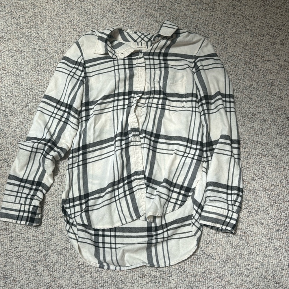 American Eagle boyfriend fit flannel, size XS